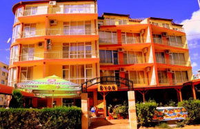Apartment 24, RYOR
